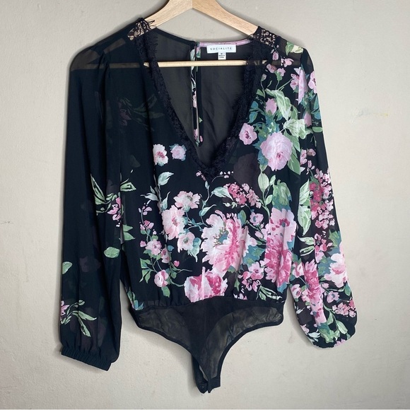 Socialite Tops - Socialite Women’s Sheer Floral Balloon Sleeve Bodysuit Size Medium